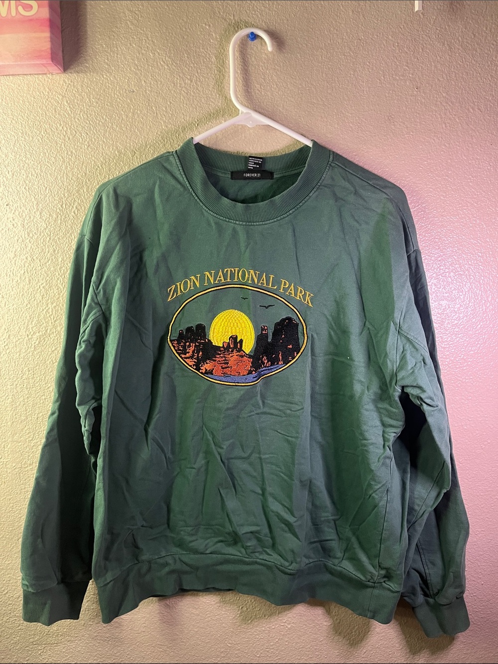 Zion National Park Graphic Crewneck Sweater - Green